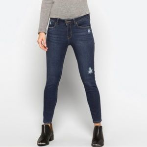 Just USA Vale Low Rise Skinny Jean